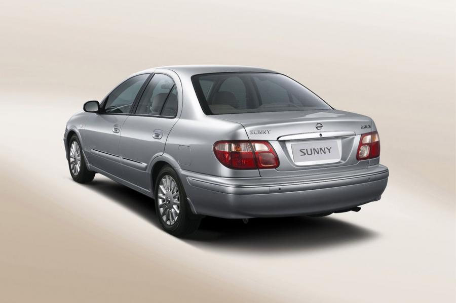  Nissan Sunny 2000 года  (фото 3 из 8)